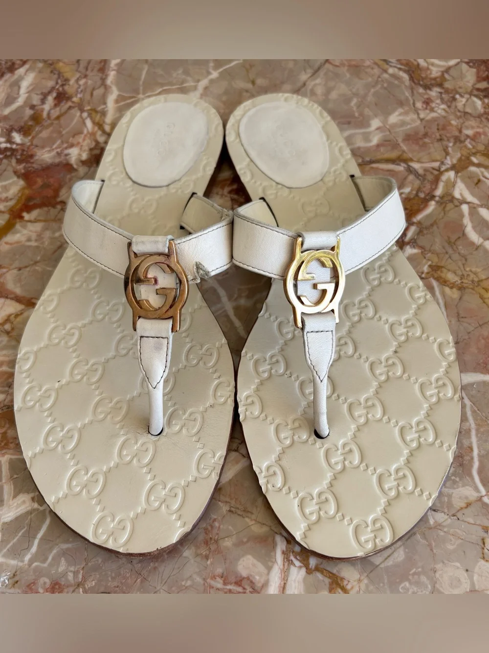 Gucci White Leather GG Thong Sandals with Gold Double G Size 39 SEE PHOTOS